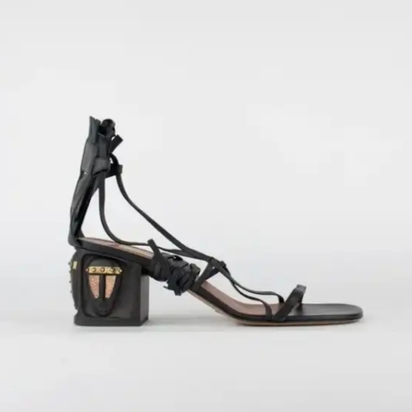 VALENTINO Black Leather Tribal Lace Up Sandals sz 37 / 7 - Picture 3 of 12